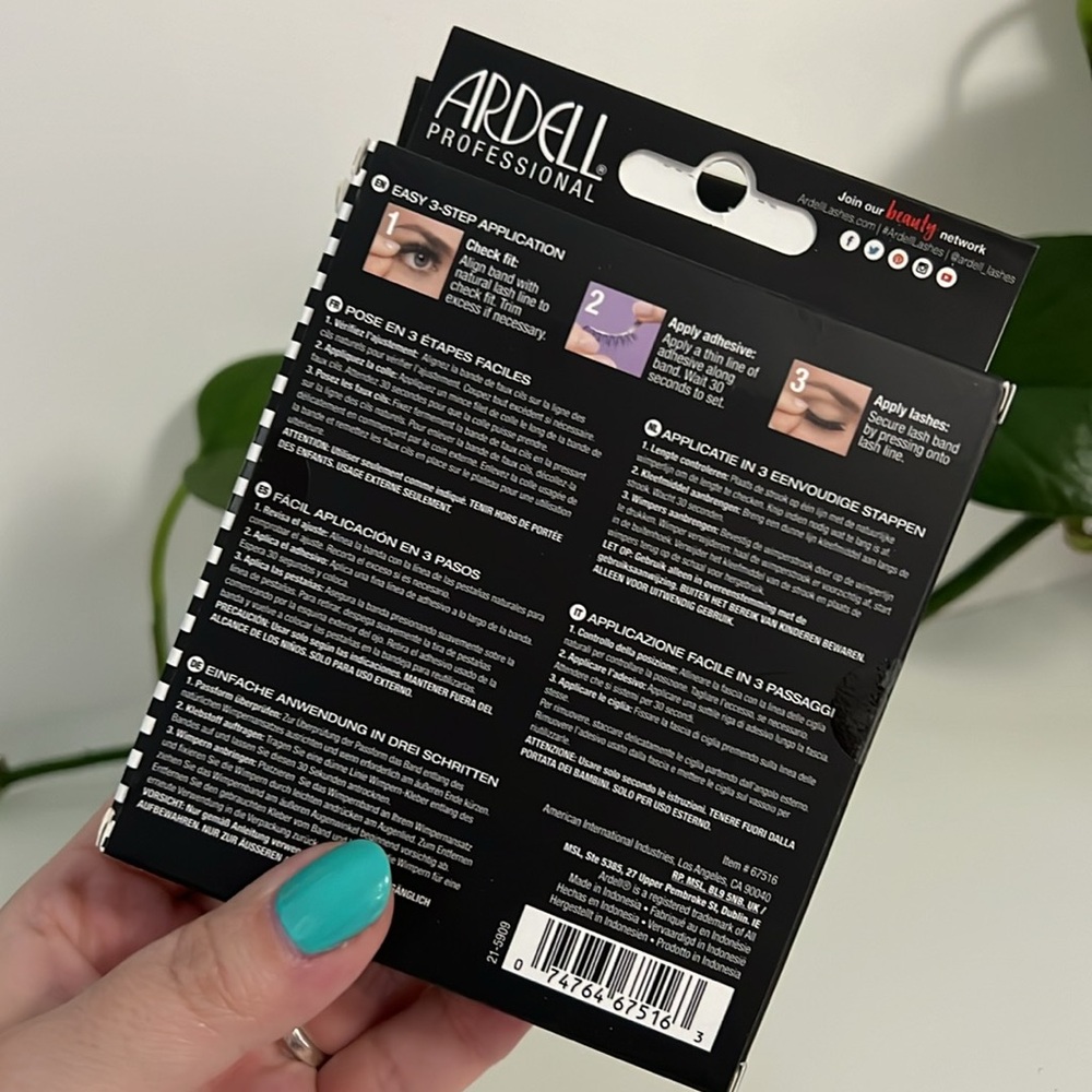 Brand New in Box Ardell Whispies False Lashes - 10 Pairs - Picture 4 of 6